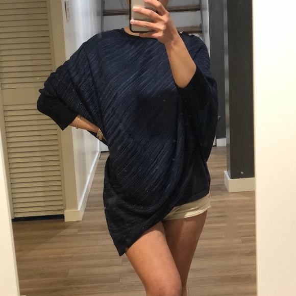 Whitehouse black market shawl - Picture 2 of 3